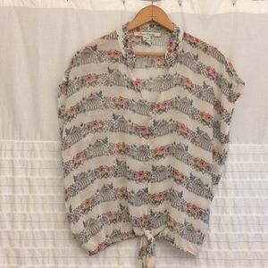 ⭐️American Rag - sleeveless blouse